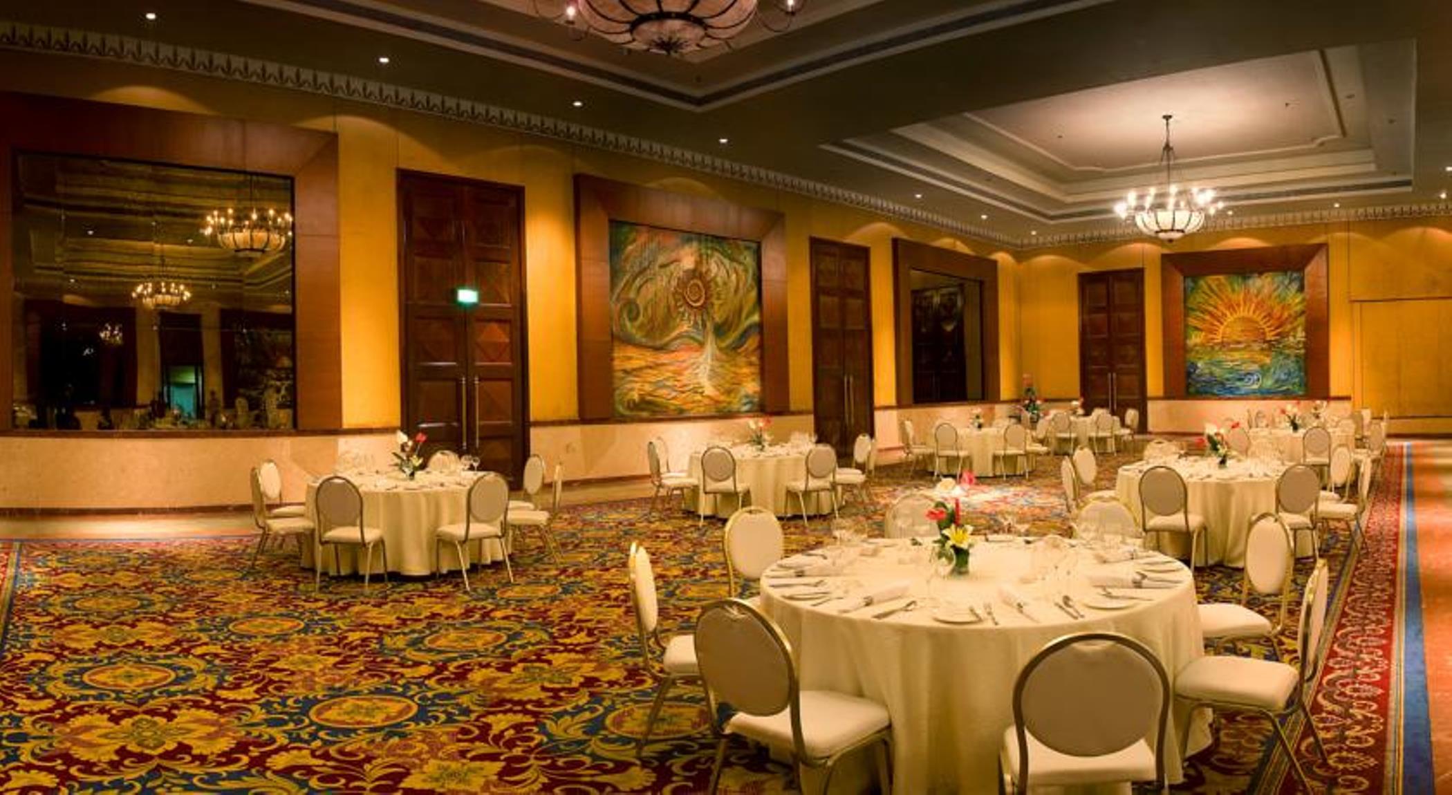 Hotel The Lalit Bombaj Exteriér fotografie The ballroom