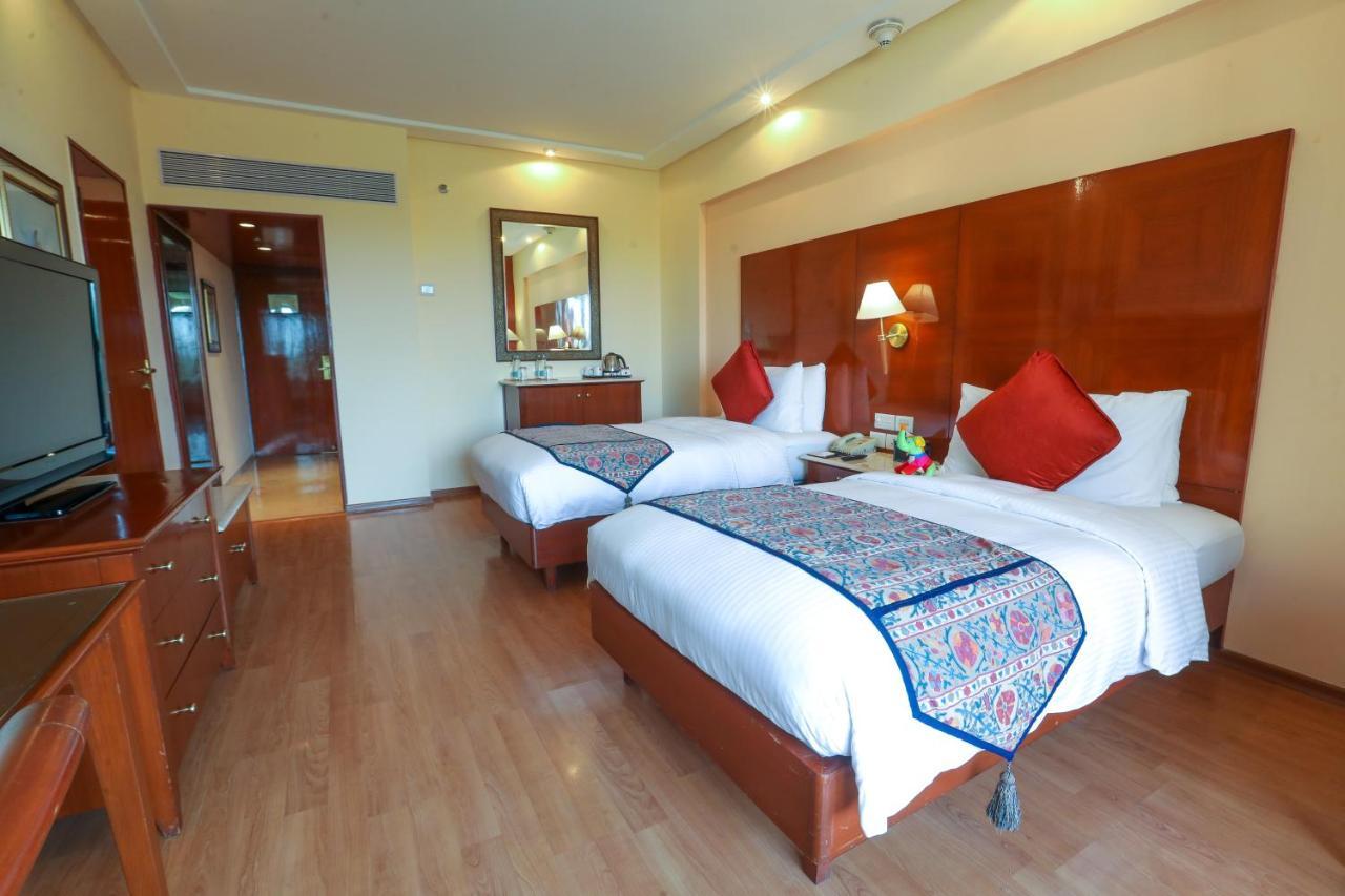 Hotel The Lalit Bombaj Exteriér fotografie Deluxe Room