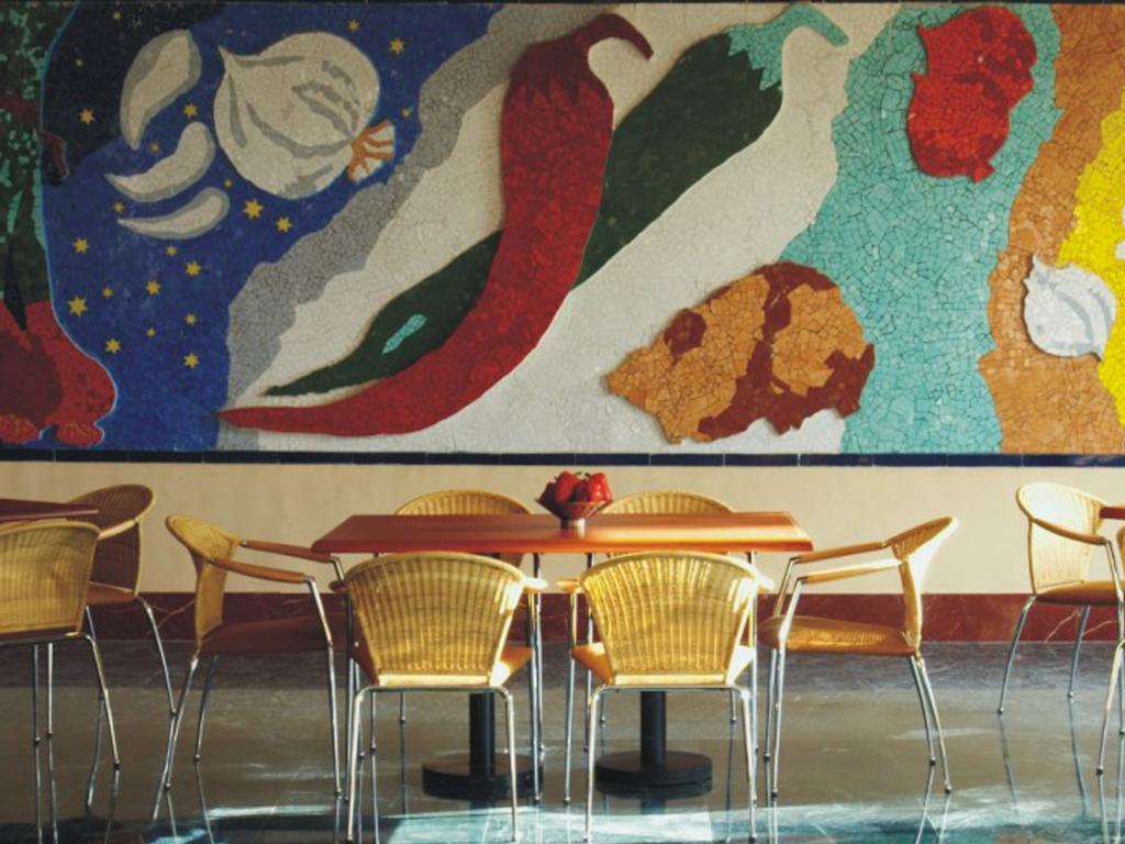 Hotel The Lalit Bombaj Exteriér fotografie Interior of a Chipotle restaurant